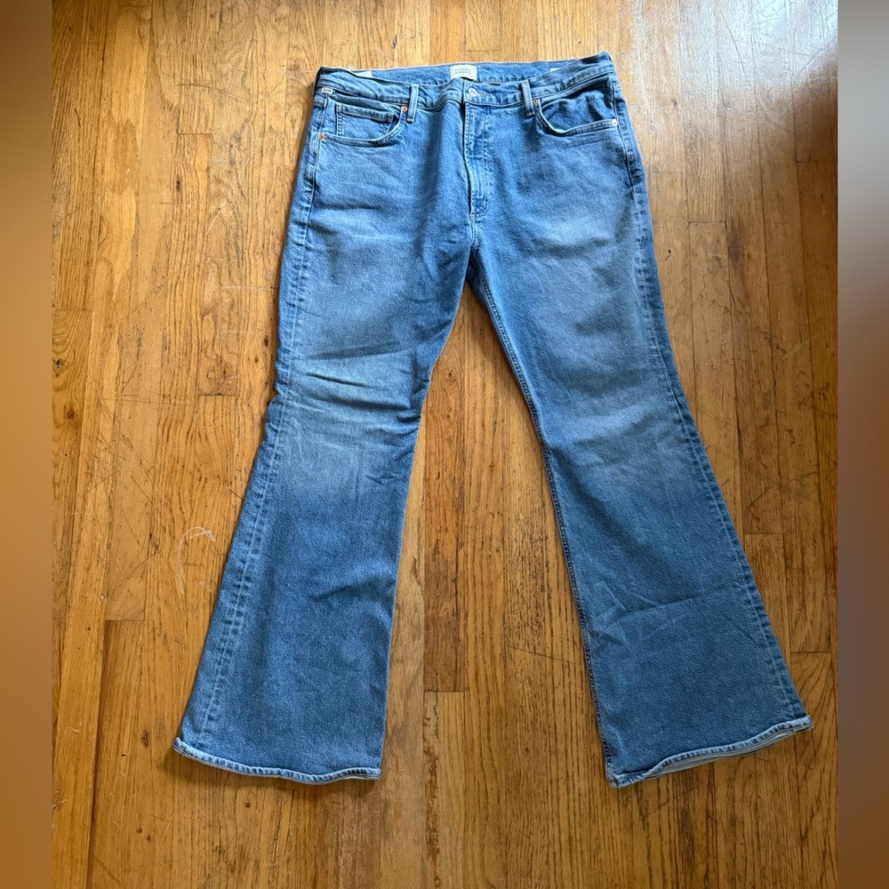 Citizen of Humanity premium vintage fit flair jeans midrise denim Isola Sz 33